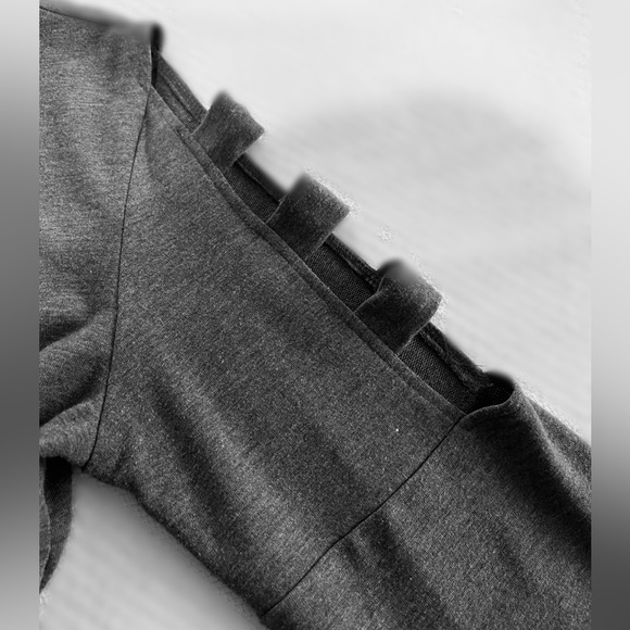 Asymmetrical • Cut Out • Sleeve • Top - Picture 4 of 5